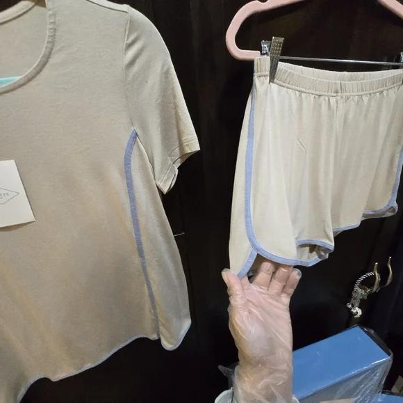 Frette Luxury NWT 2026 Spring Beige Blue Pajamas Top/Short Pants! 💝 - Picture 11 of 17